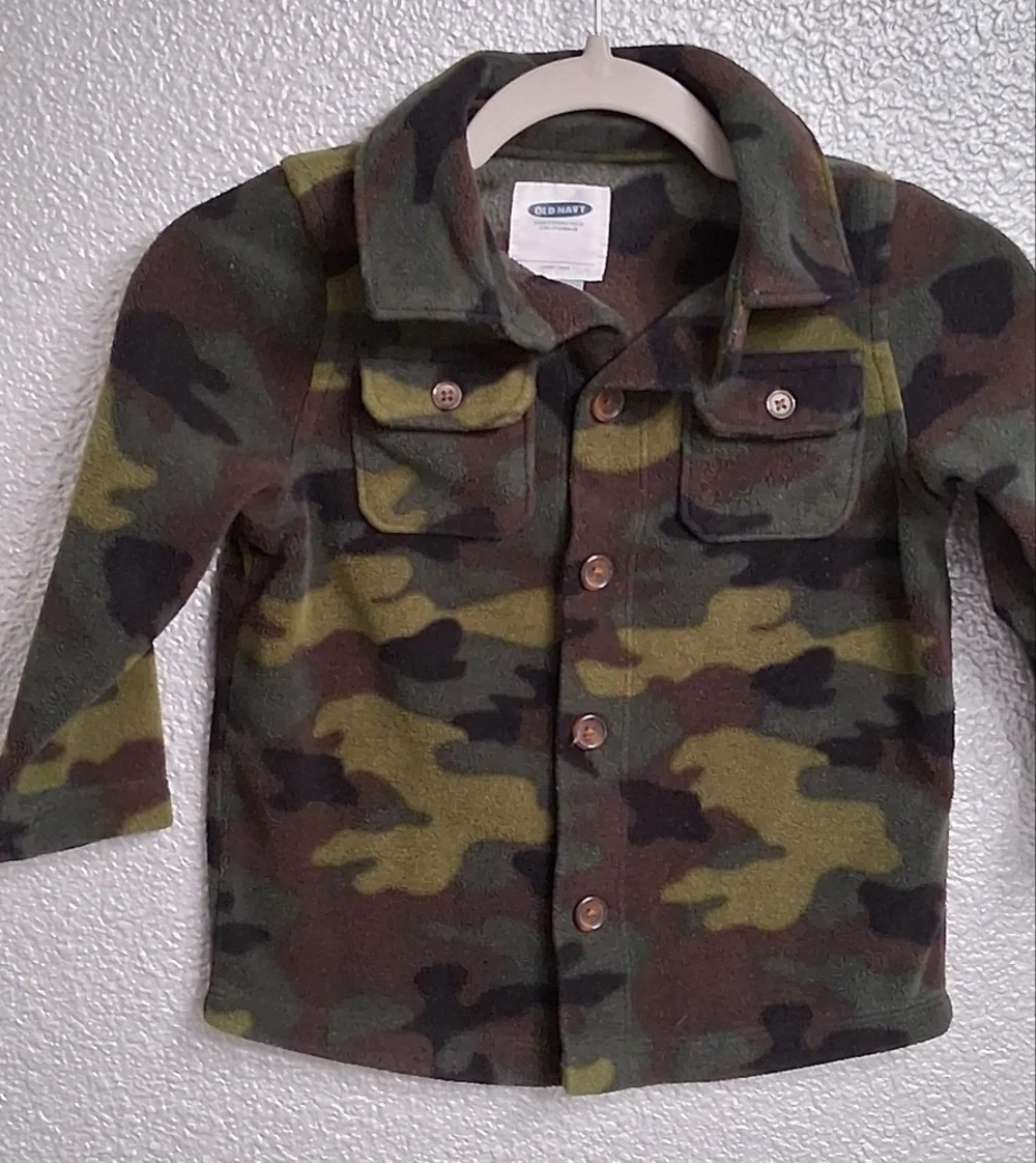 Old Navy Toddler's Camo Jacket. Size 18-24 Mo.